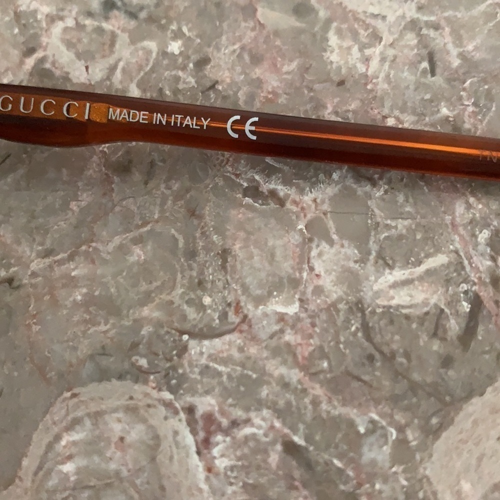 Brand new Gucci sunglasses - Picture 8 of 10